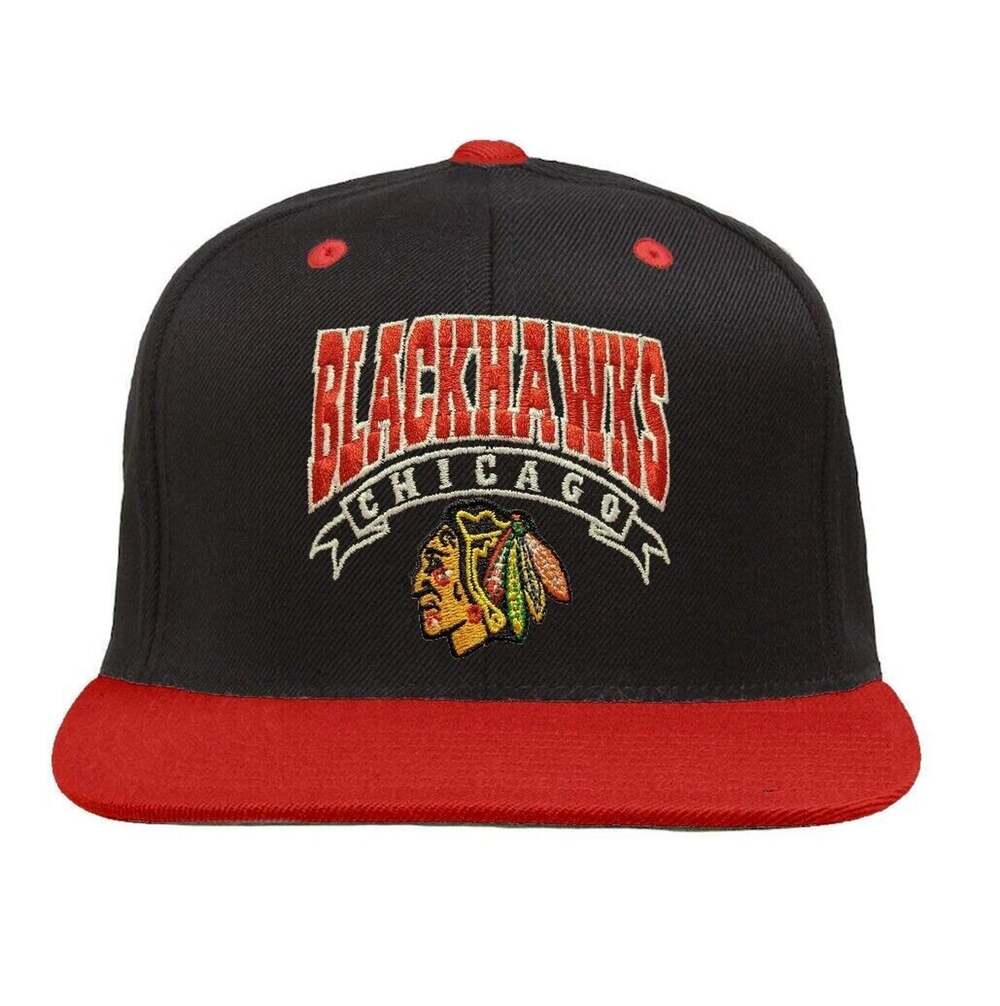 Reebok Vintage Chicago Blackhawks Black/Red Arch Snapback Hat